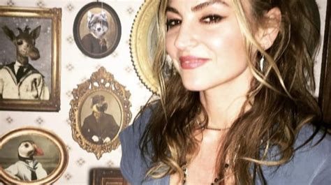 Dreadematteo announced that she had joined OnlyFans where she will be posting nudes and other adult content. Actress Drea de Matteo, known for her roles in The Sopranos, Sons of Anarchy and Mayans M.C., joined OnlyFans after getting support from her children. Matteo, who played Adriana La Cerva in HBO’s mob drama The Sopranos, announced last ...